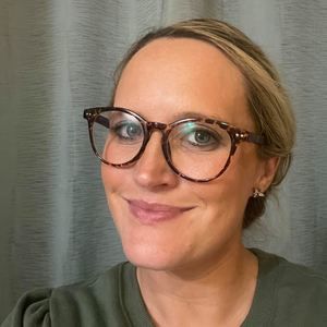 Meet your Posher, Kelli